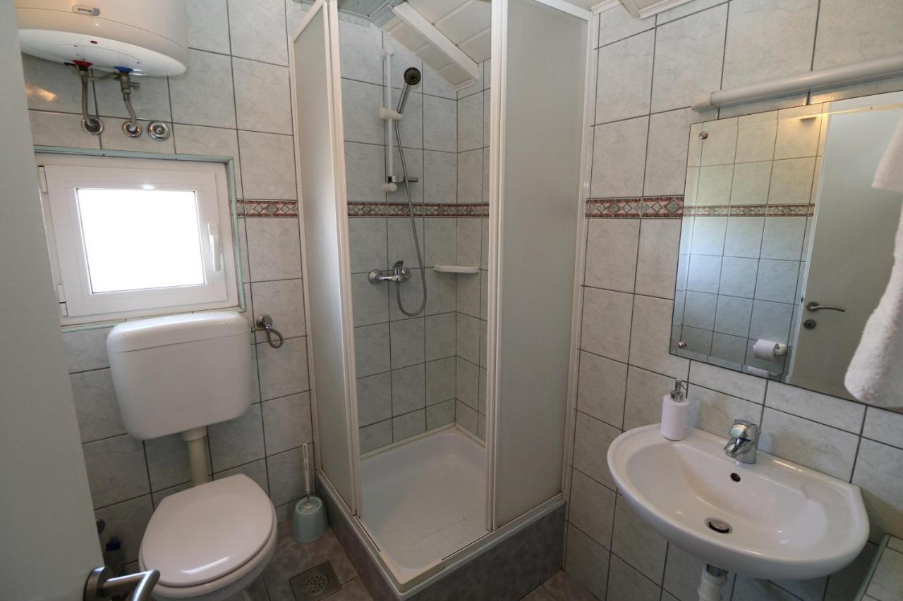 Apartments With A Parking Space Nin, Zadar - 11402 Екстериор снимка