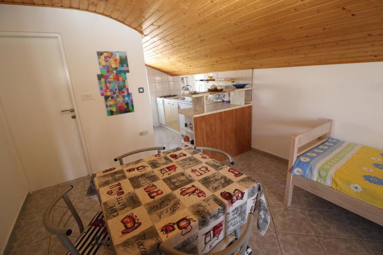 Apartments With A Parking Space Nin, Zadar - 11402 Екстериор снимка